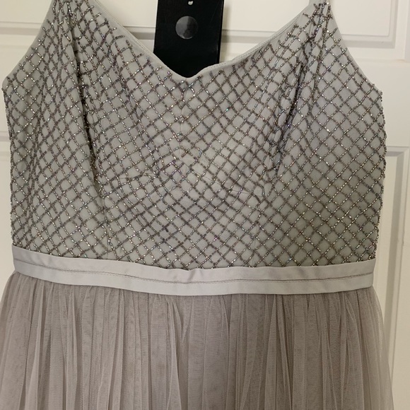 Needle and thread size 6 Grey tulle dress - Picture 8 of 8